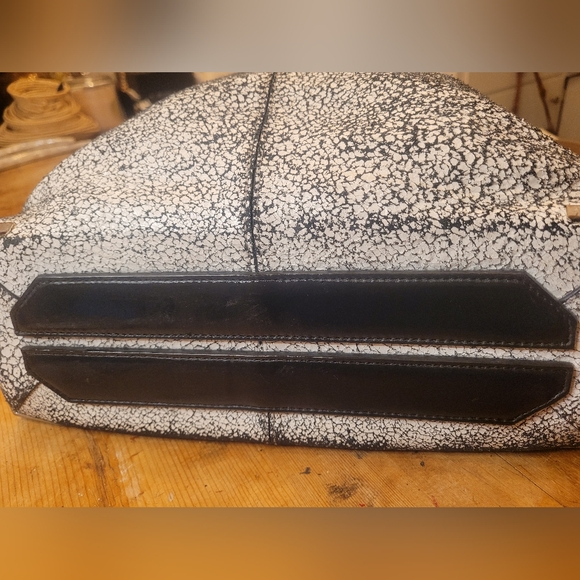 Alexander Wang Prisma Distressed Leather  Shoulder Bag - Picture 5 of 5